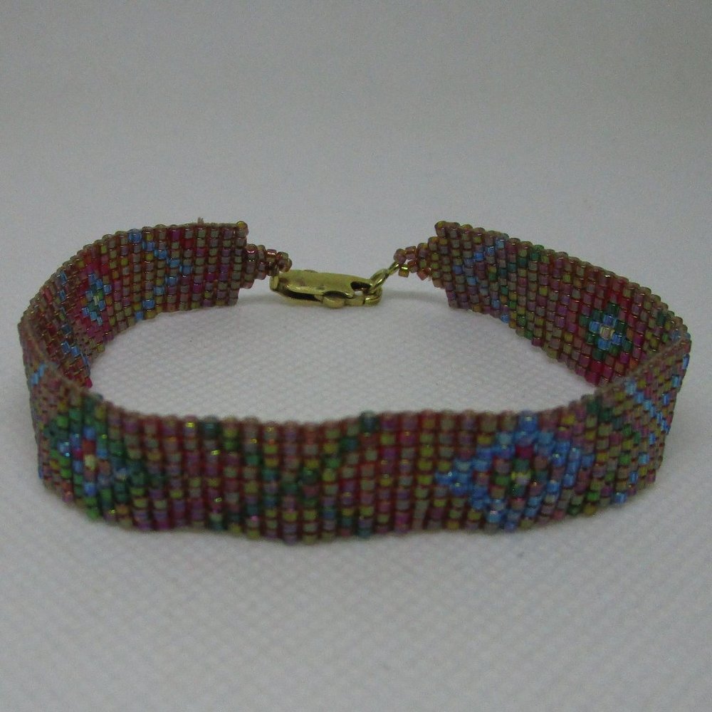 iridescent glass seed bead bracelet with 14kt GF clasp